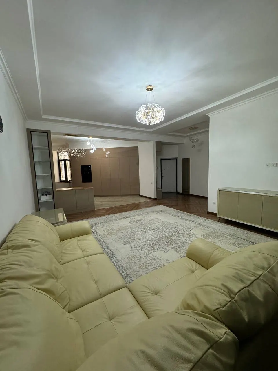 Сдаётся 3-комнатная квартира, 102 м², 3/8 этаж — Мирзо-Улугбекский район