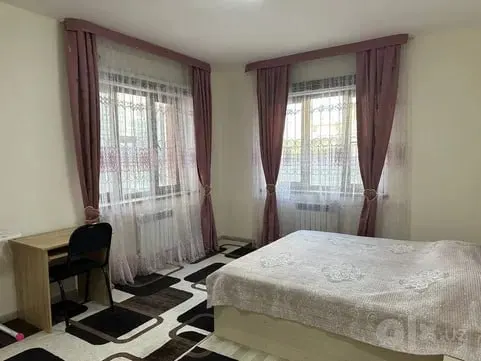 Ижарага берилади 2 хонали квартира, 80 м², 1/10 қават — Яккасарой тумани