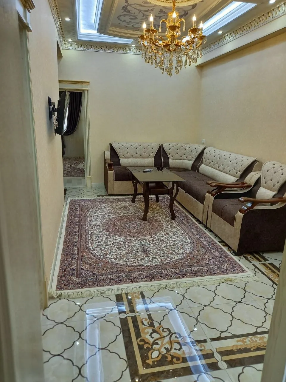 Сдаётся 3-комнатная квартира, 110 м², 5/10 этаж — Шайхантахурский район