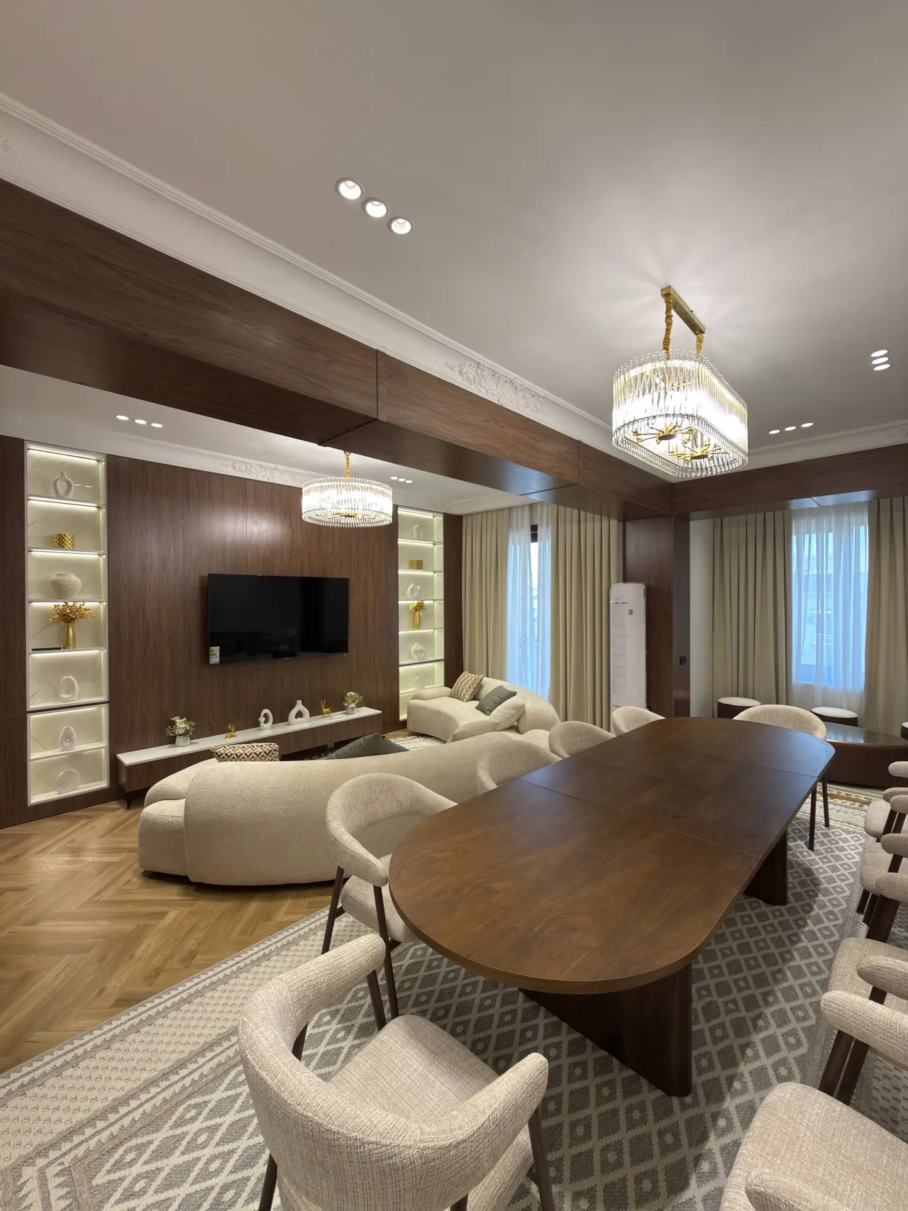 Sotiladi 4 xonali kvartira, 140 m², 8/9 qavat — Mirzo Ulugʻbek tumani