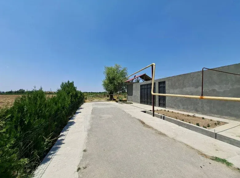 Sotiladi 5 xonali hovli uy, 6 sotix — Yashnobod tumani
