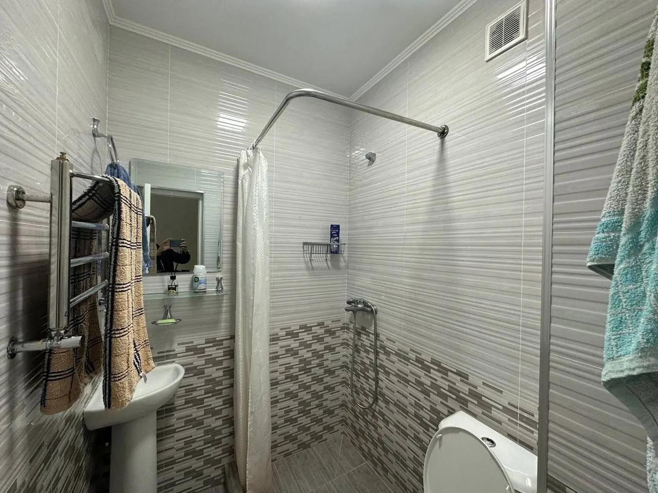Сдаётся 2-комнатная квартира, 60 м², 1/3 этаж — Яккасарайский район