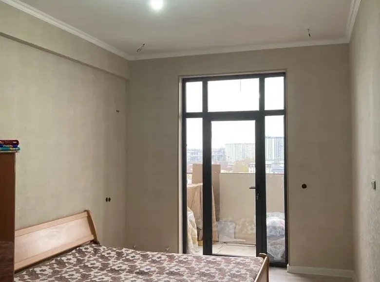 Сотилади 2 хонали квартира, 77 м², 9/10 қават — Янгиҳаёт тумани