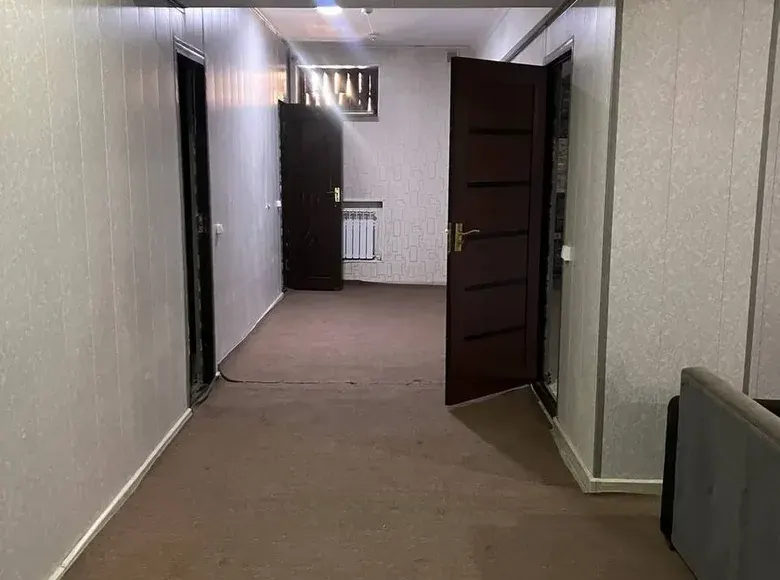 Сдаётся коммерческое помещение, 160 м², 1/3 этаж — Мирабадский район