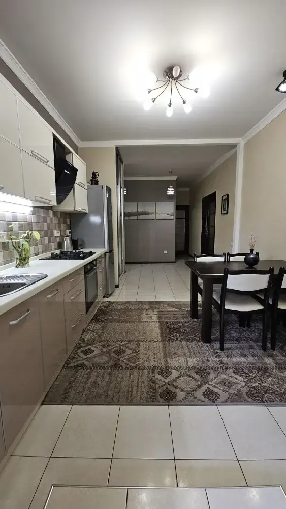 Продаётся 2-комнатная квартира, 62 м², 1/4 этаж — Учтепинский район