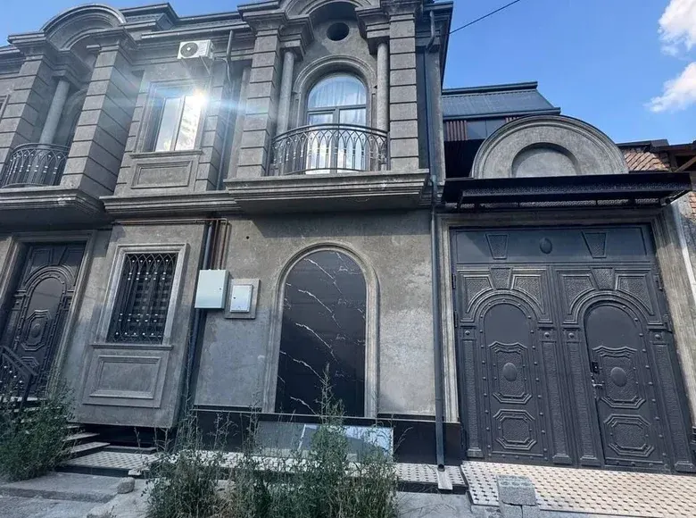Продаётся 6-комнатный дом, 1.5 сот., 195 м² — Юнусабадский район