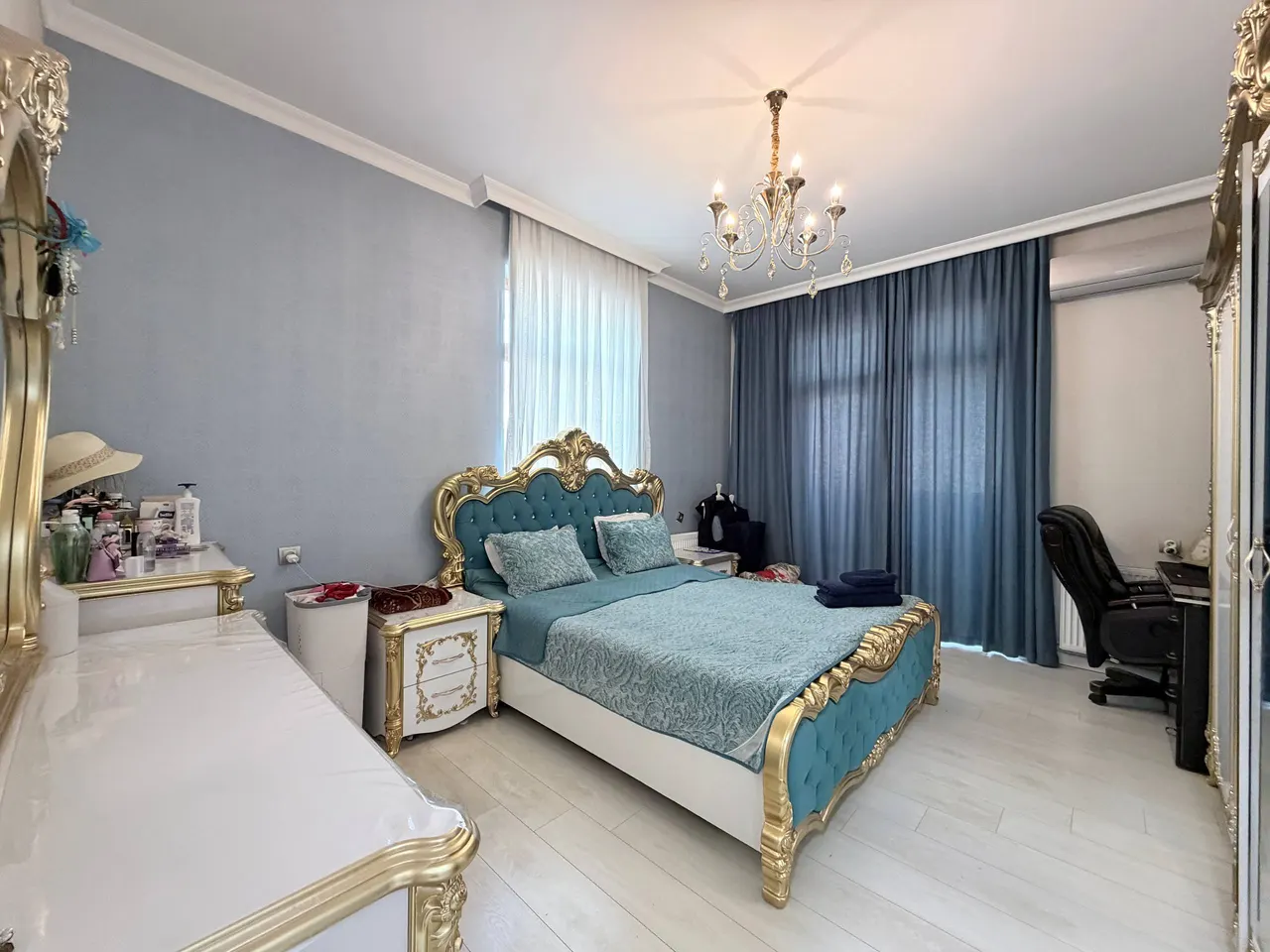 Сотилади 4 хонали квартира, 128 м², 3/8 қават — Юнусобод тумани