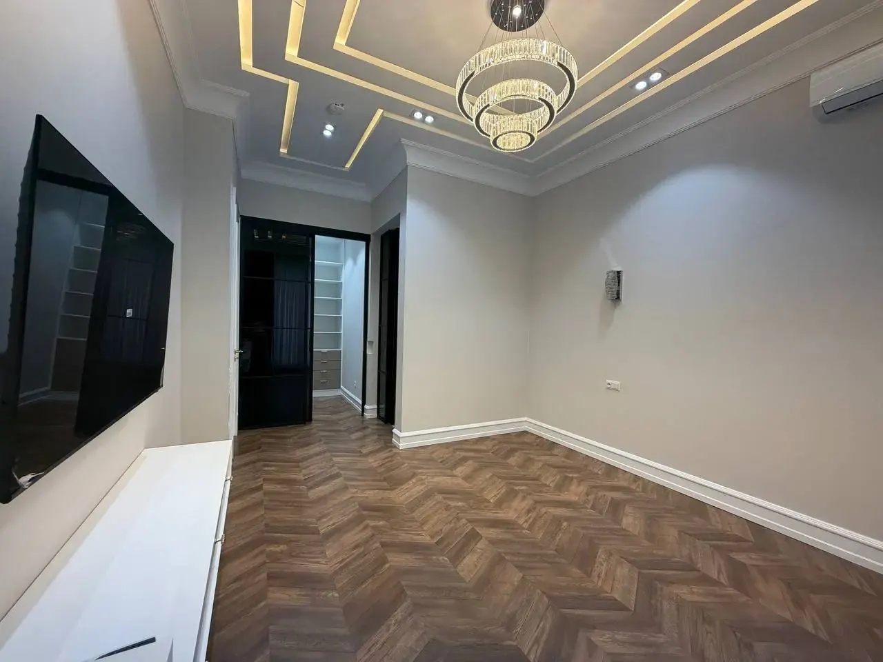 Sotiladi 3 xonali kvartira, 103 m², 6/10 qavat — Yunusobod tumani