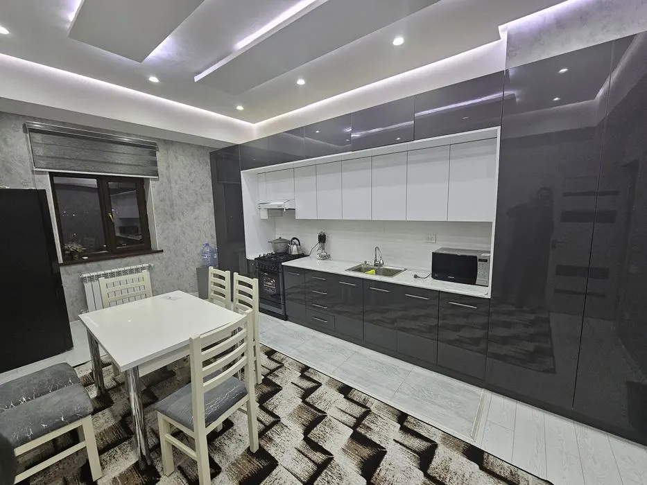 Сдаётся 3-комнатная квартира, 136 м², 9/9 этаж — Мирабадский район