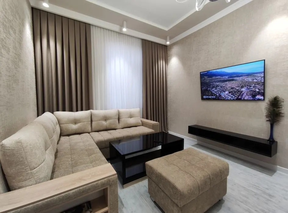 Ижарага берилади 2 хонали квартира, 57 м², 3/8 қават — Яккасарой тумани