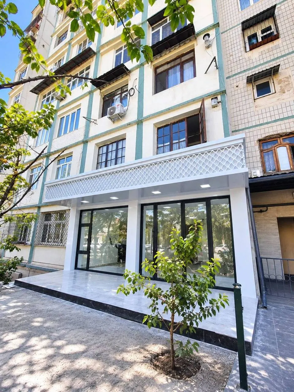Сотилади тижорат биноси, 100 м², 1/1 қават — Мирзо Улуғбек тумани
