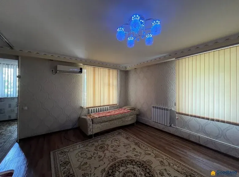 Продаётся 1-комнатная квартира, 34 м², 2/5 этаж — Шайхантахурский район