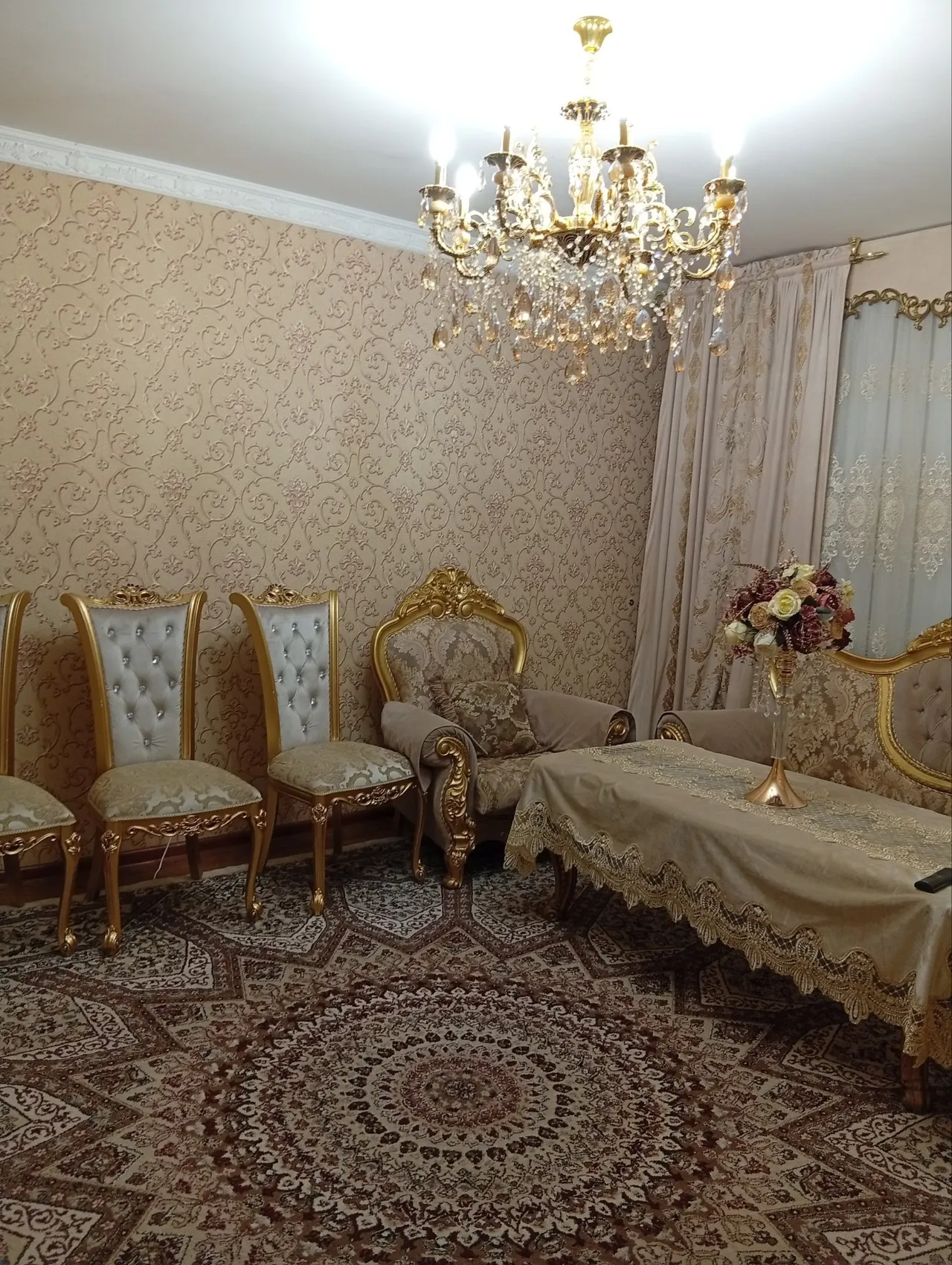 Продаётся 4-комнатная квартира, 94 м², 4/7 этаж — Юнусабадский район