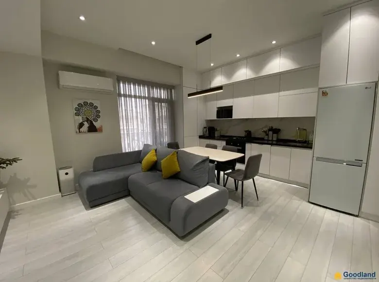 Сотилади 3 хонали квартира, 91 м², 9/9 қават — Яккасарой тумани
