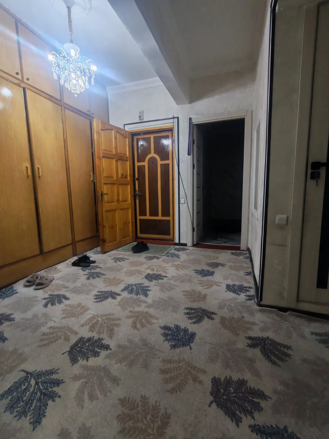 Продаётся 4-комнатная квартира, 111 м², 4/9 этаж — Сергелийский район