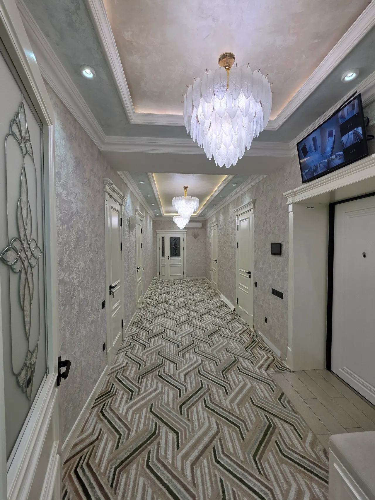 Продаётся 4-комнатная квартира, 190 м², 1/7 этаж — Юнусабадский район