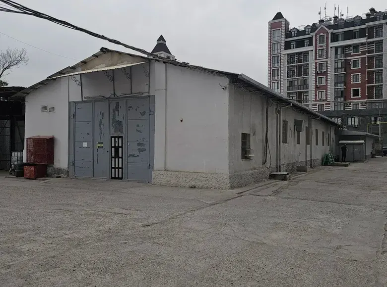 Ижарага берилади тижорат биноси, 320 м² — Миробод тумани