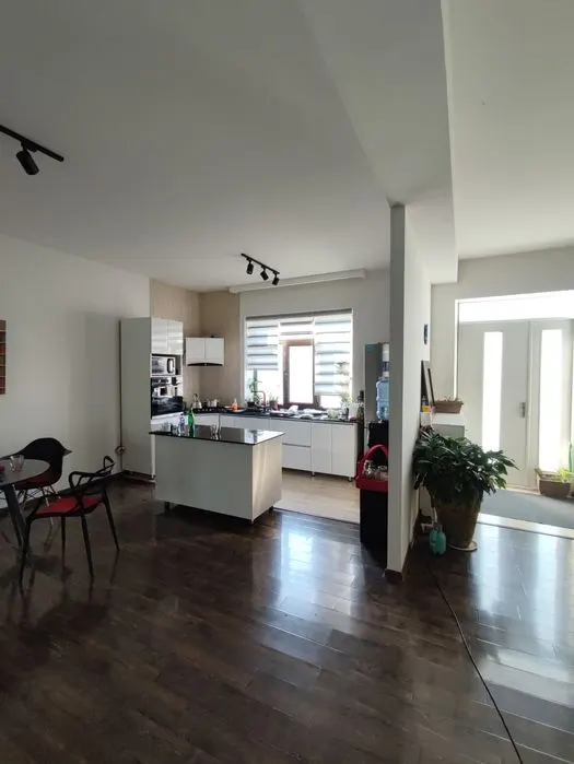 Ijaraga beriladi 6 xonali hovli uy, 200 m² — Yashnobod tumani
