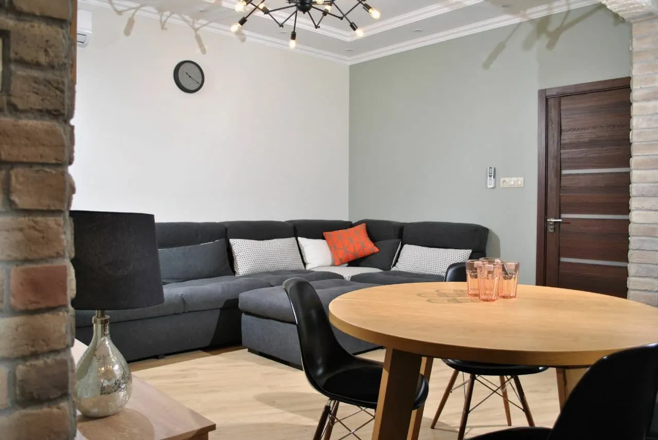 Ijaraga beriladi 3 xonali kvartira, 100 m², 1/5 qavat — Mirobod tumani