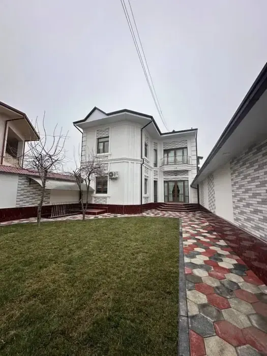 Сдаётся 5-комнатный дом, 3 сот., 2 этажа — Яккасарайский район