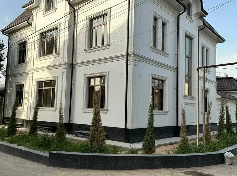 Сотилади 7 хонали ҳовли уй, 500 м² — Мирзо Улуғбек тумани