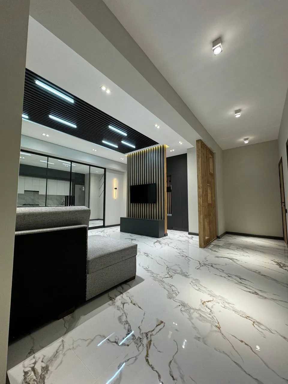Сдаётся 2-комнатная квартира, 73 м², 4/8 этаж — Яккасарайский район
