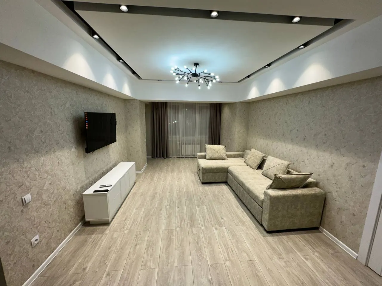 Сдаётся 2-комнатная квартира, 68 м², 8/9 этаж — Мирабадский район