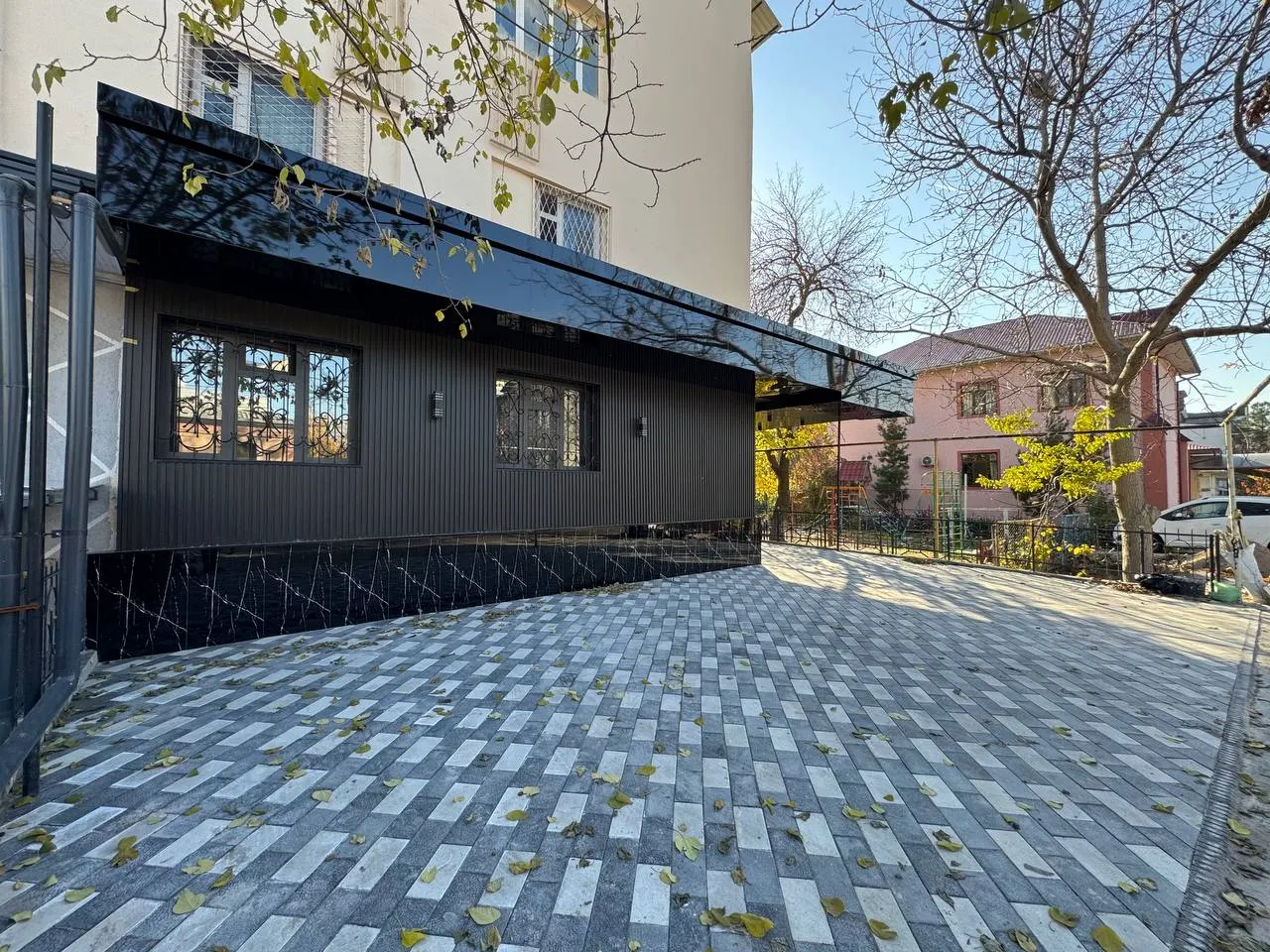 Сотилади тижорат биноси, 65 м², 1/4 қават — Яккасарой тумани