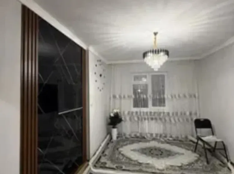 Sotiladi 2 xonali kvartira, 45 m², 3/7 qavat — Yangihayot tumani