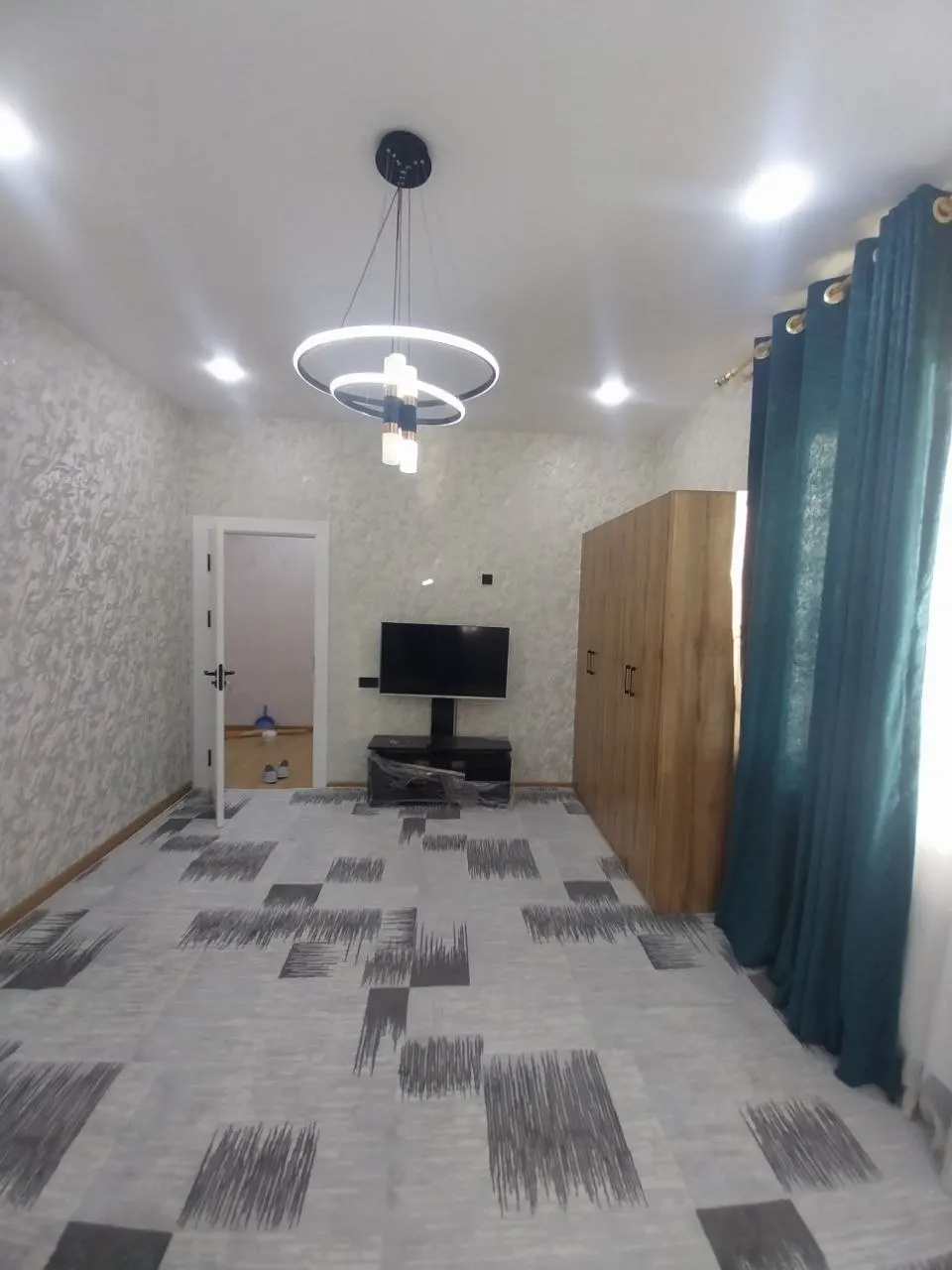 Ижарага берилади 2 хонали квартира, 60 м², 2/5 қават — Чилонзор тумани