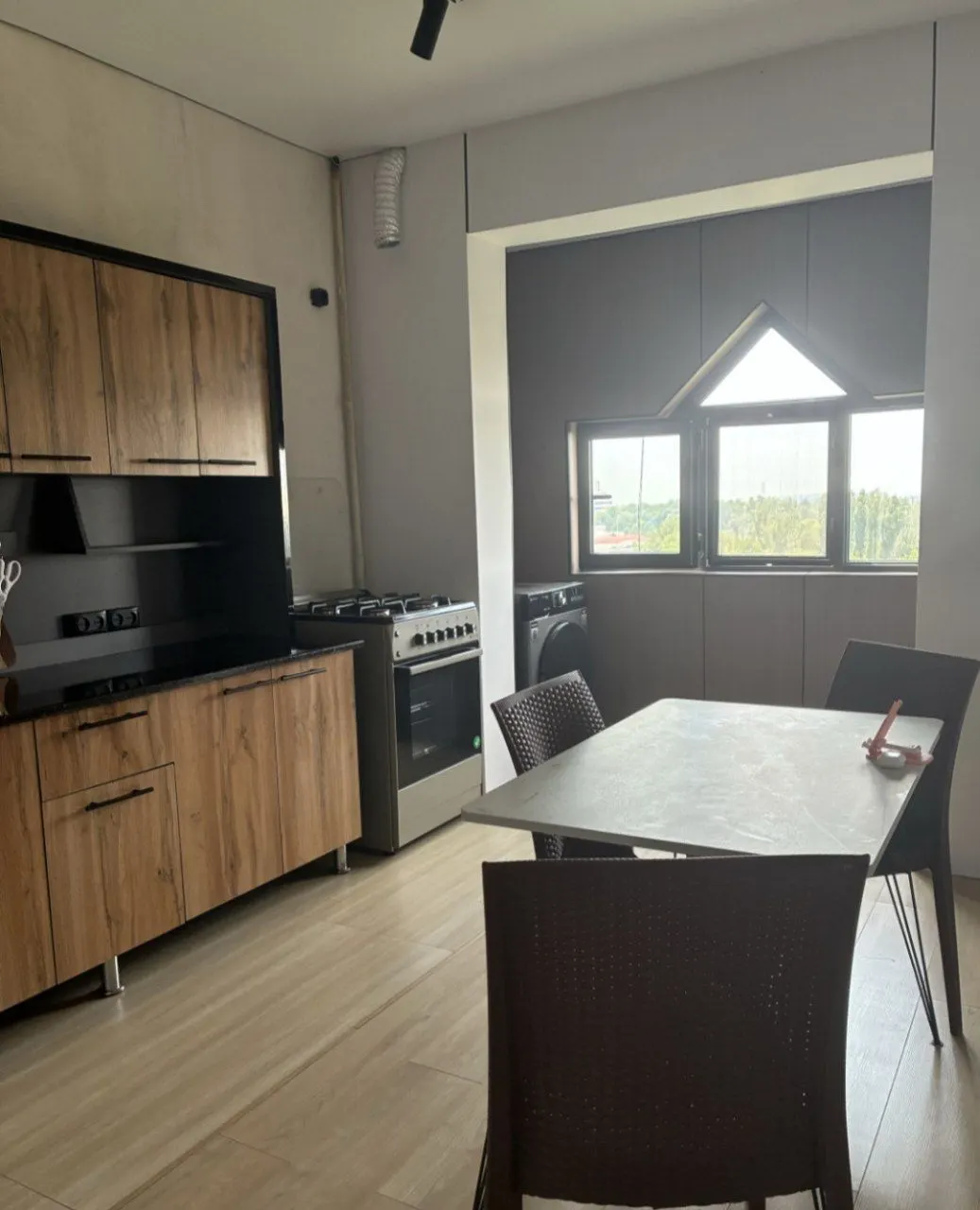 Продаётся 2-комнатная квартира, 65 м², 8/9 этаж — Чиланзарский район
