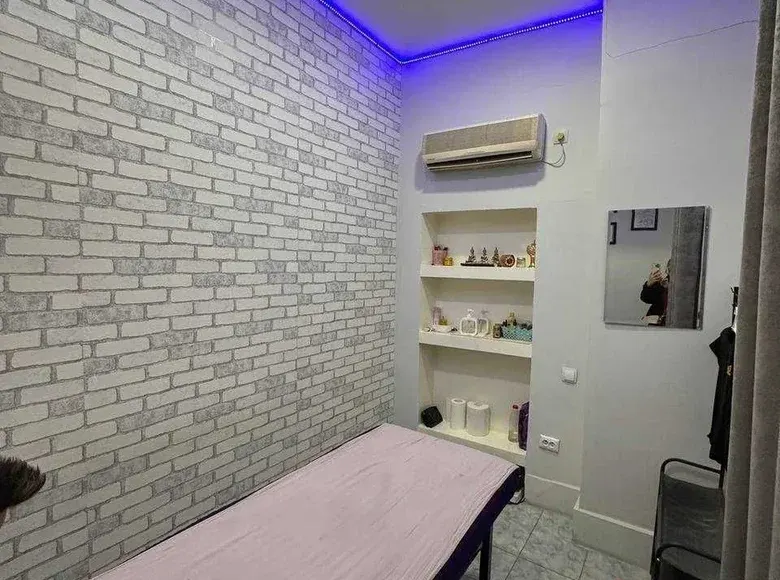Сотилади тижорат биноси, 76 м², 1/9 қават — Мирзо Улуғбек тумани