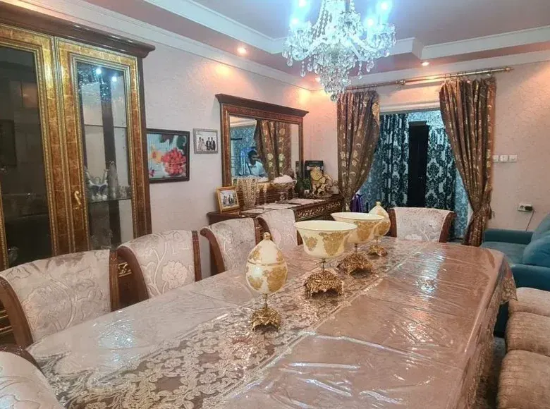 Сотилади 3 хонали квартира, 81 м², 2/9 қават — Юнусобод тумани
