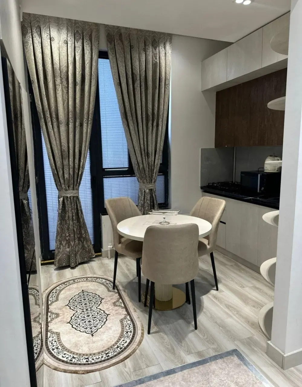Сдаётся 1-комнатная квартира, 30 м², 10/14 этаж — Яккасарайский район