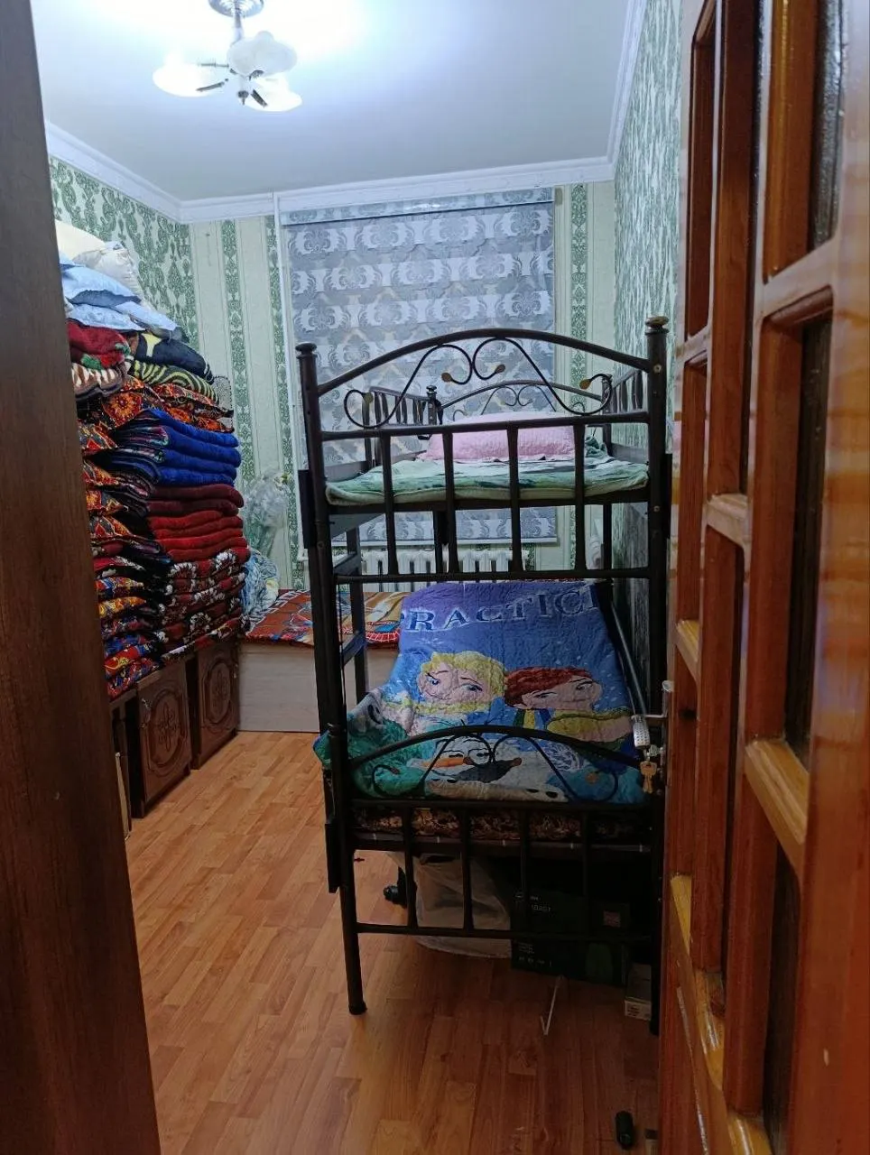 Сотилади 3 хонали квартира, 65 м², 1/4 қават — Мирзо Улуғбек тумани