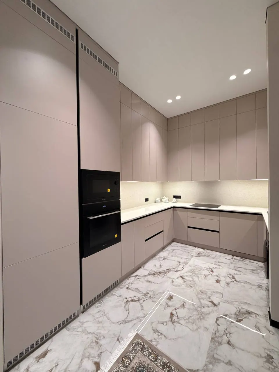 Продаётся 5-комнатная квартира, 120 м², 10/10 этаж — Мирзо-Улугбекский район