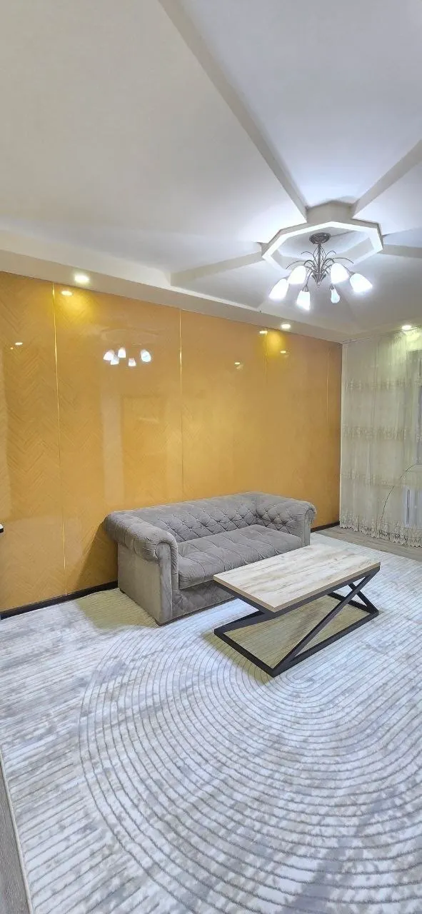 Sotiladi 2 xonali kvartira, 50 m², 1/4 qavat — Chilonzor tumani