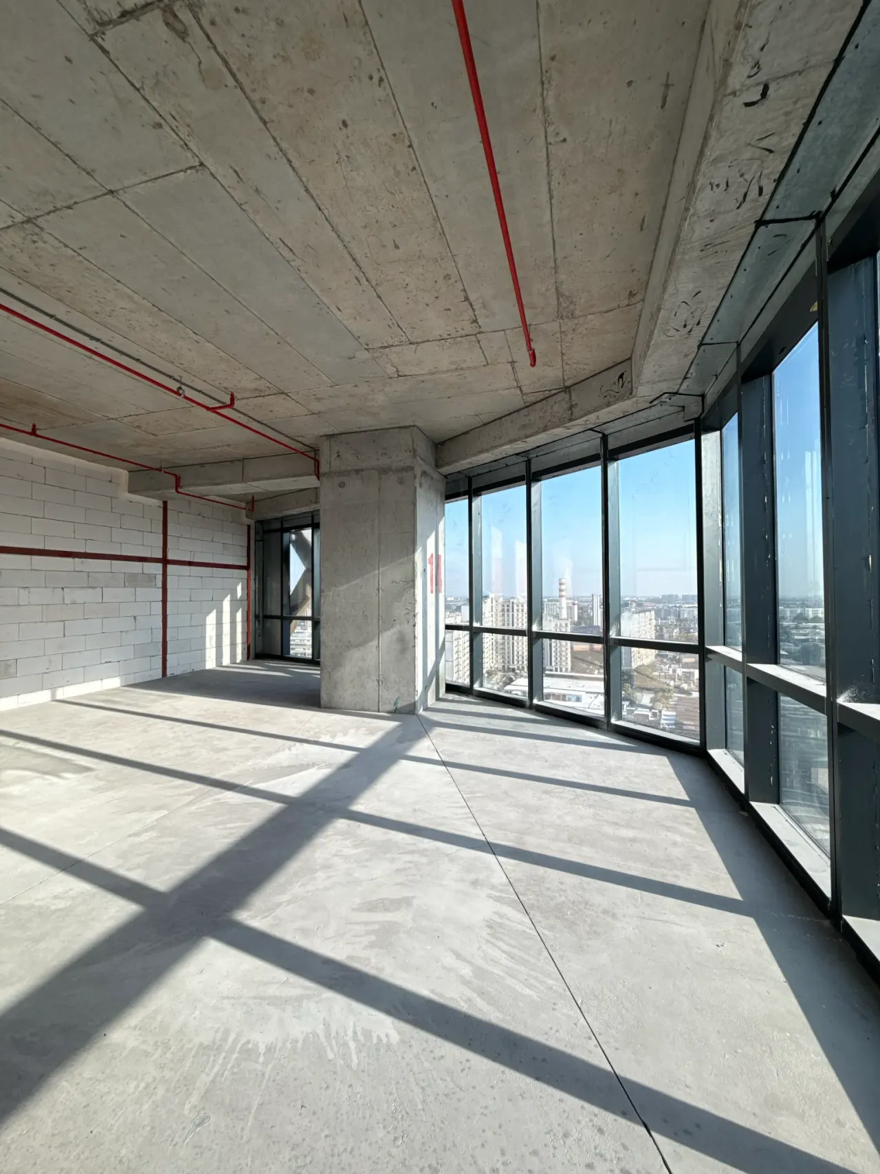 Сдаётся коммерческое помещение, 580 м², 14/48 этаж — Яккасарайский район