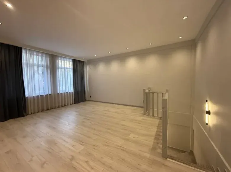 Сотилади 3 хонали квартира, 105 м², 1/9 қават — Яккасарой тумани