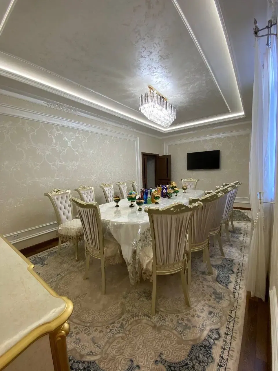 Продаётся 3-комнатная квартира, 98 м², 2/2 этаж — Шайхантахурский район