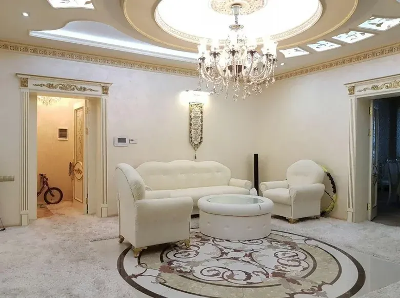 Ijaraga beriladi 4 xonali kvartira, 150 m², 2/7 qavat — Mirobod tumani