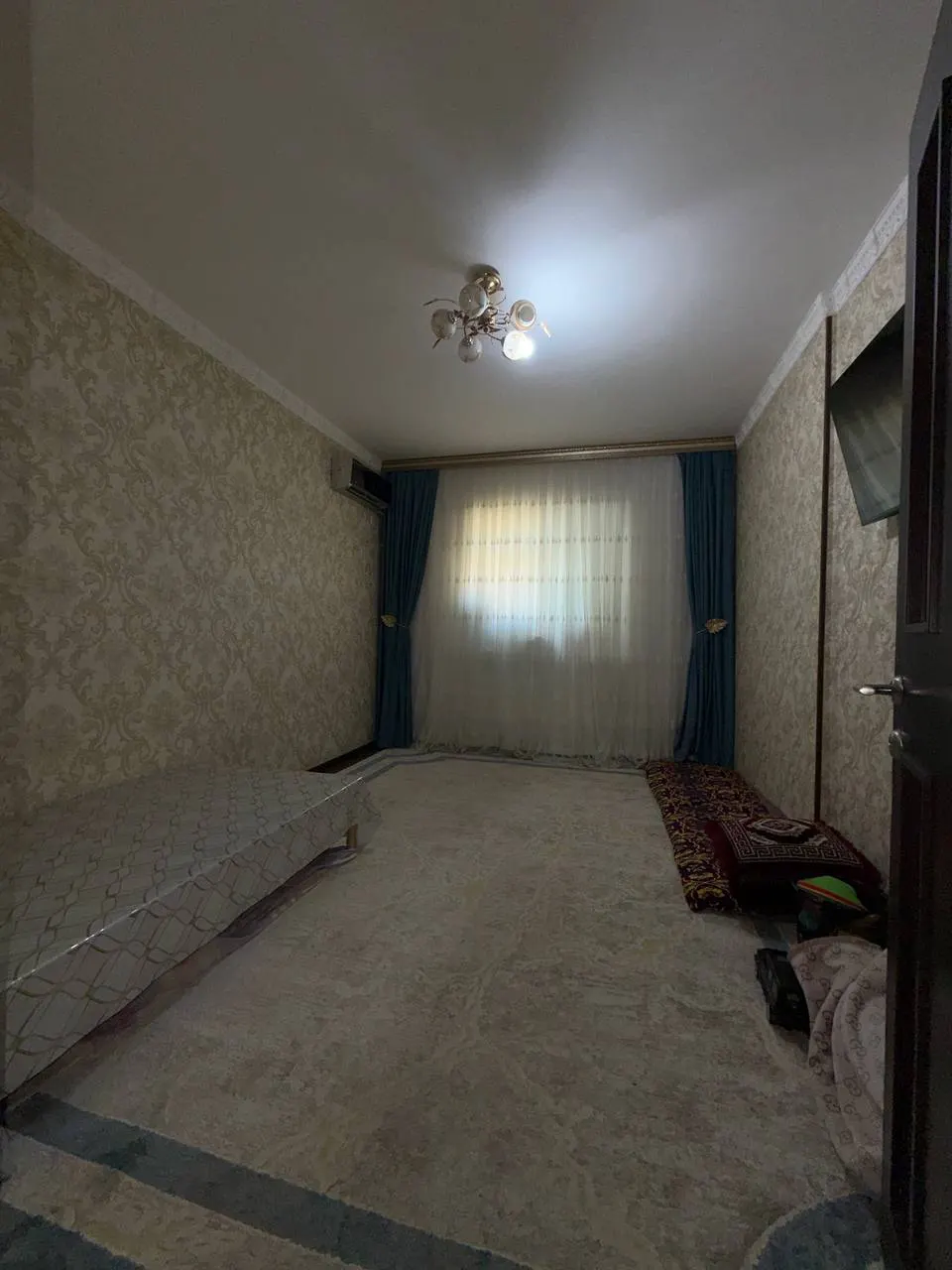 Sotiladi 2 xonali kvartira, 42 m², 5/7 qavat — Yangihayot tumani