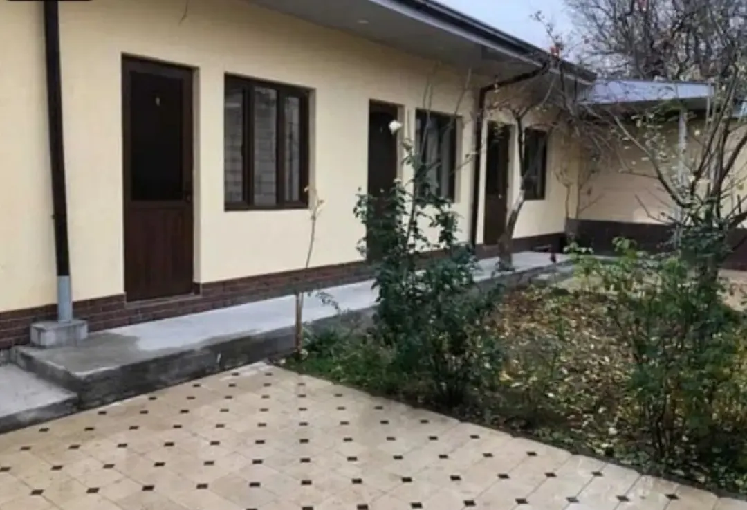 Ижарага берилади 3 хонали ҳовли уй, 2 сотих, 1 қаватли — Юнусобод тумани