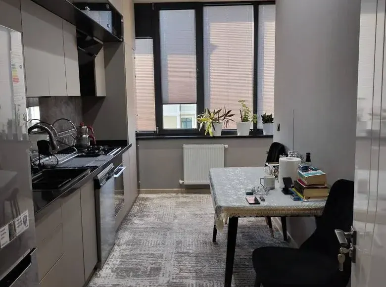 Sotiladi 2 xonali kvartira, 84 m², 7/9 qavat — Guliston shahri