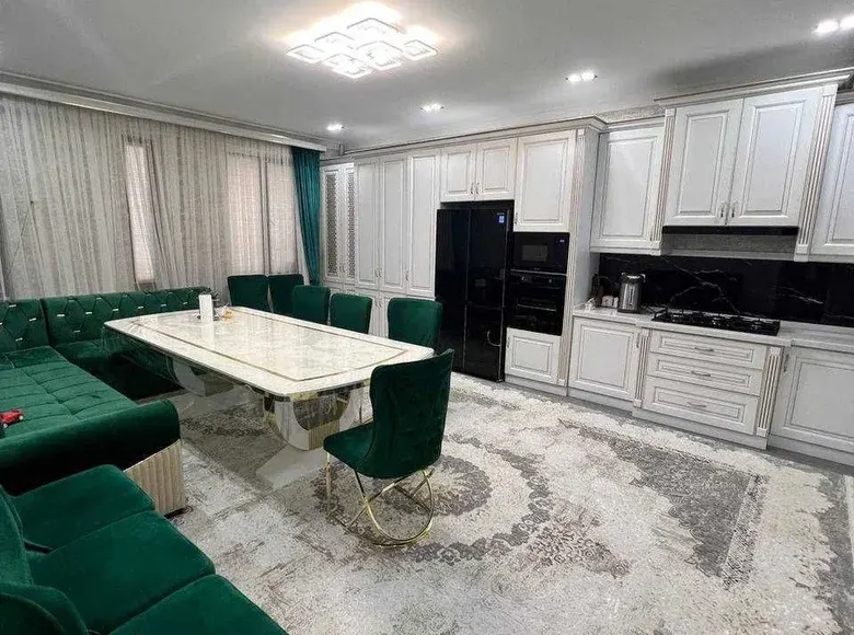 Sotiladi 6 xonali kvartira, 270 m², 1/9 qavat — Sergeli tumani