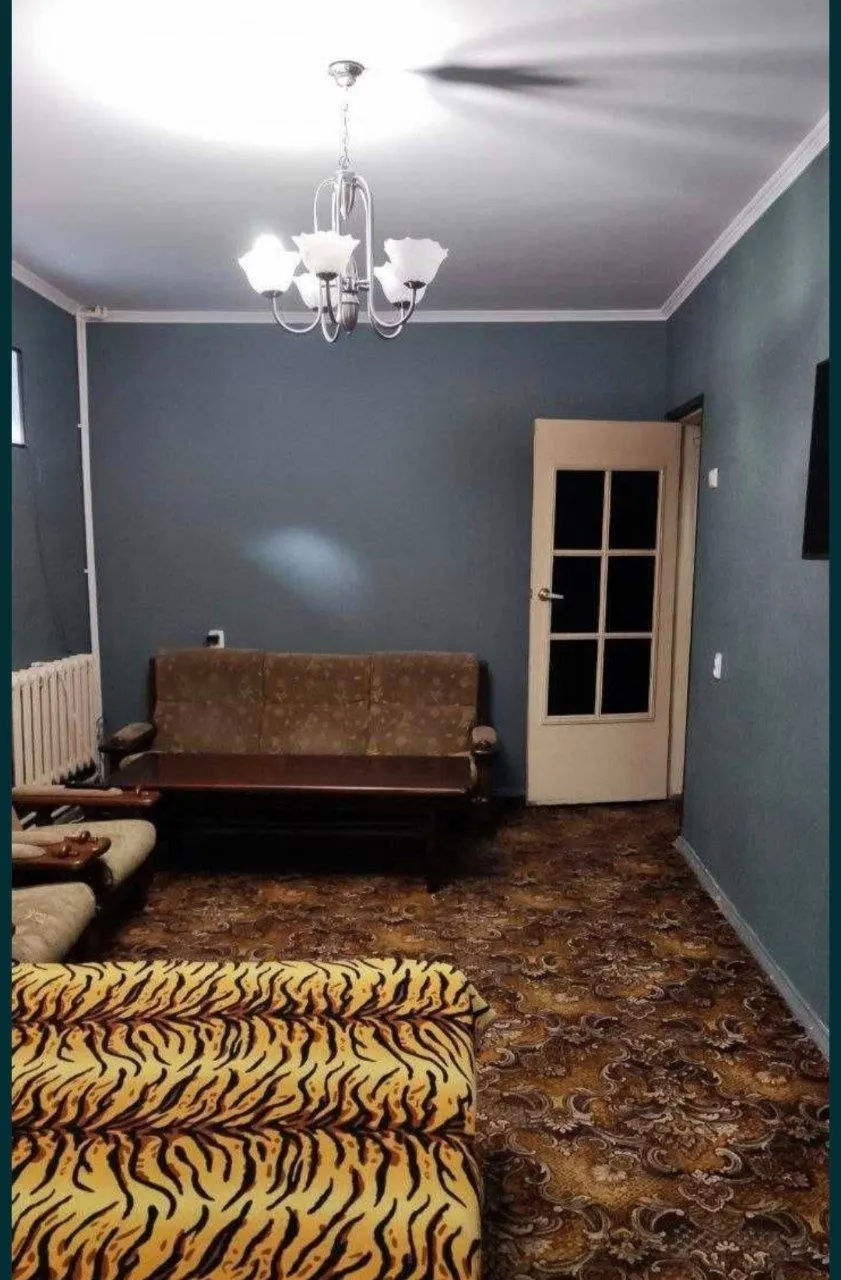 Сдаётся 1-комнатная квартира, 35 м², 2/4 этаж — Яккасарайский район
