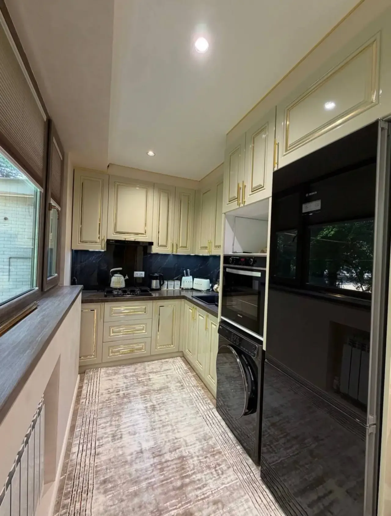 Сотилади 3 хонали квартира, 85 м², 1/4 қават — Мирзо Улуғбек тумани