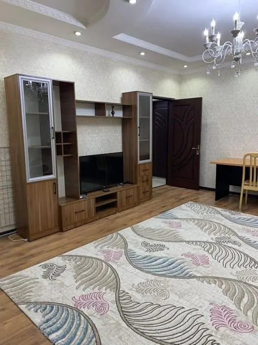 Ijaraga beriladi 2 xonali kvartira, 80 m², 7/9 qavat — Yakkasaroy tumani