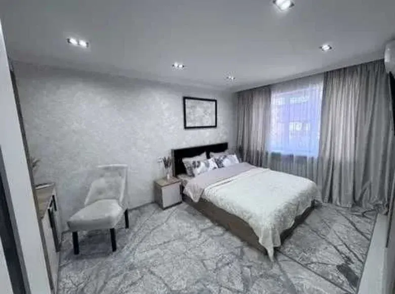 Продаётся 1-комнатная квартира, 30 м², 2/5 этаж — Мирзо-Улугбекский район