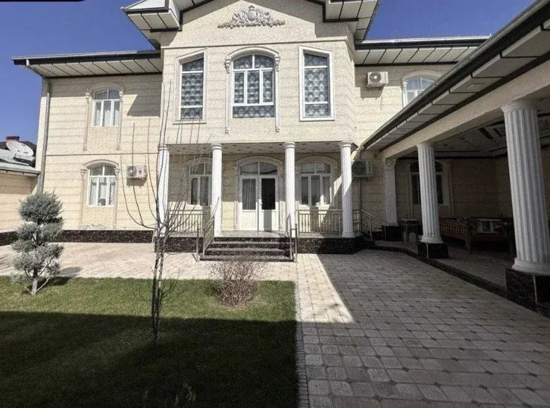 Sotiladi 11 xonali hovli uy, 4.2 sotix — Yashnobod tumani